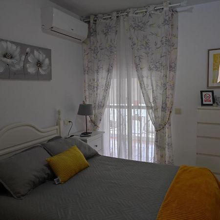 Apartamento Al Lado De La Playa Fuengirola Bagian luar foto